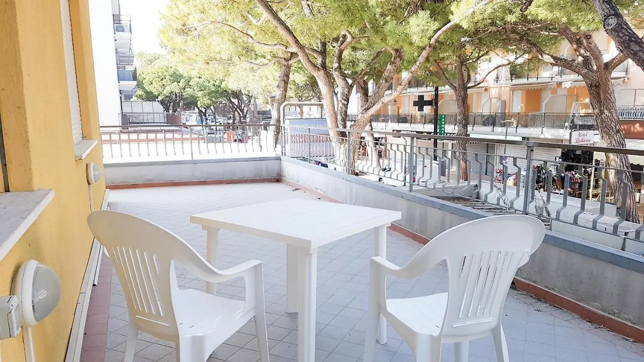 Condominio Olimpo Family Apartment Lido di Jesolo 0*,  Italia